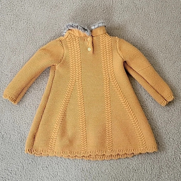 Tahari Baby Mustard Yellow Cable Knit Scallop Hem Faux Fur Collar Dress - Picture 4 of 6